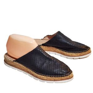 FREE PEOPLE Solstice Sandals Size 7? Snake Flats Mules Slides Black Leather